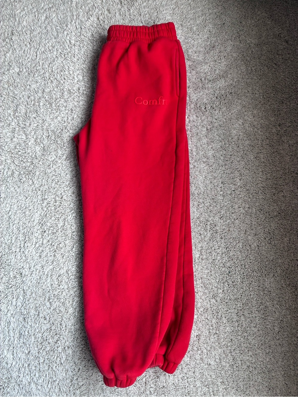 Confrt Crimson Minimalistic Sweatpants - Picture 3 of 4
